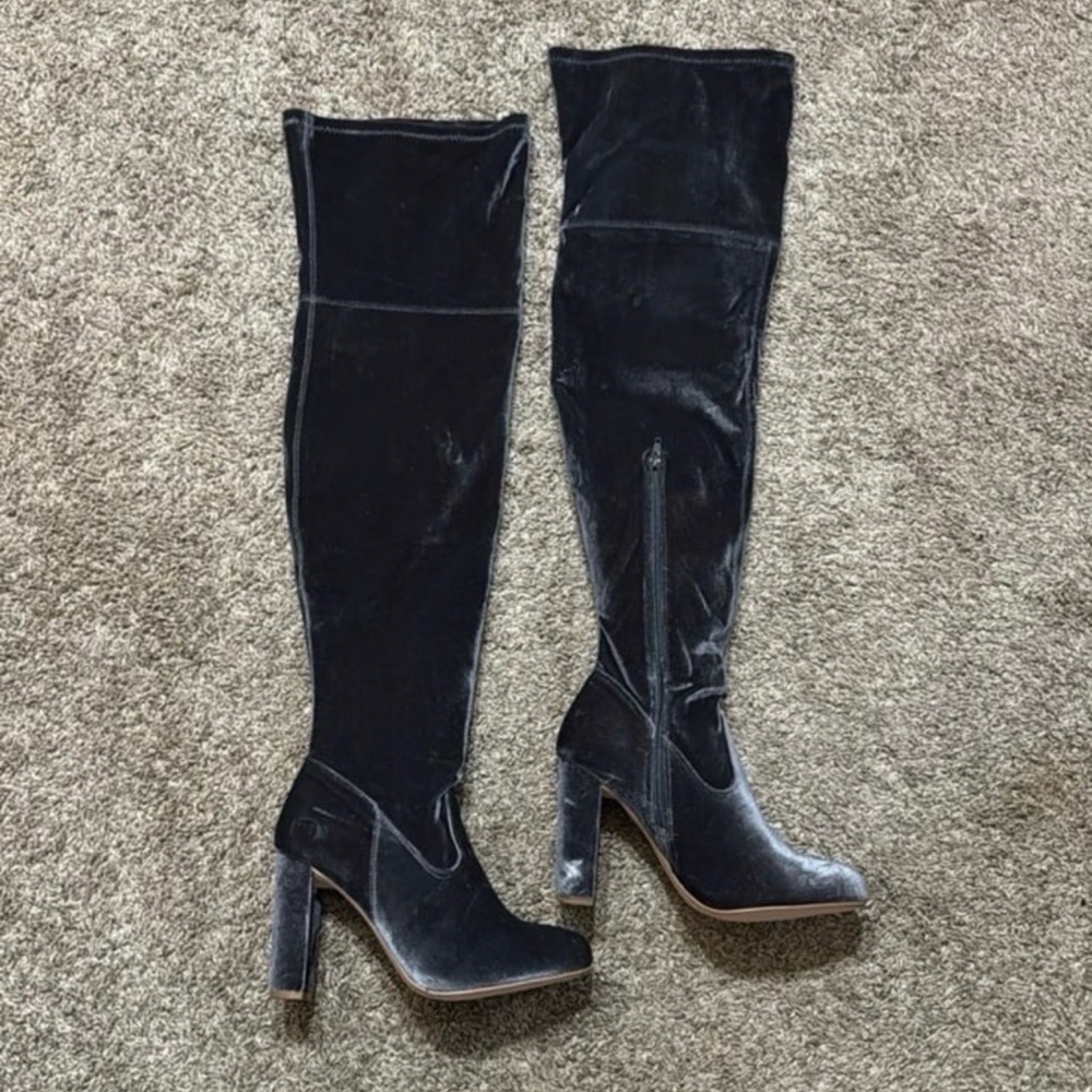 Elegant Black Velvet Knee-High Boots